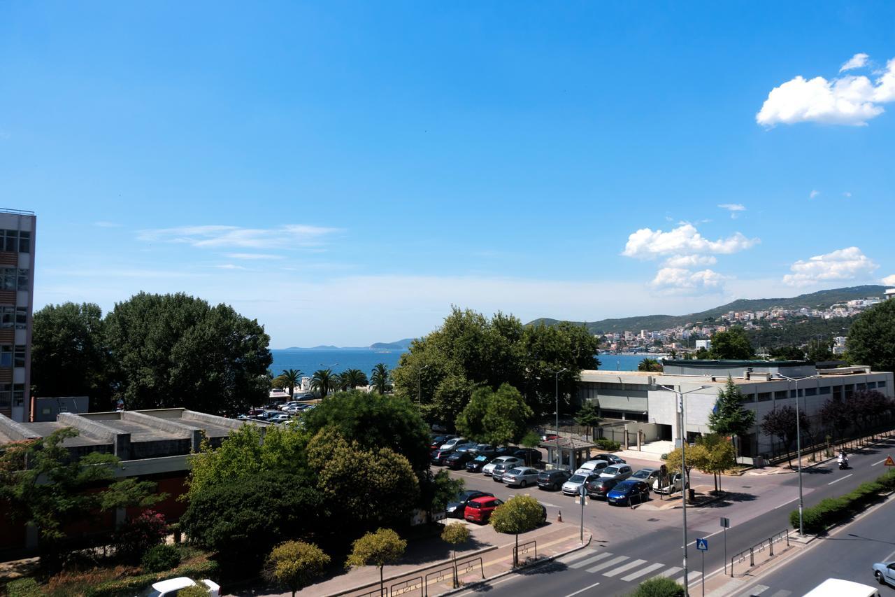 Kouros City Center Kavala Buitenkant foto